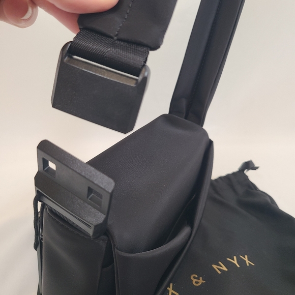 NWT Lux & Nyx Mini Origami Flap Bag Black Magnetic Clasp 7x5x2 - Picture 3 of 7